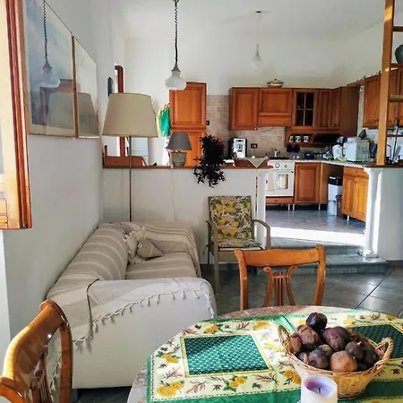 بيت للعطل Il Ciliegio With Garden